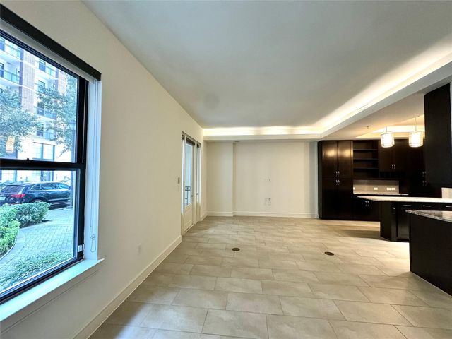 2303 Mid St Lane 108, Houston, TX 77027