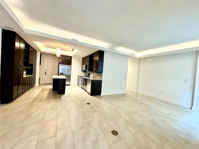 2303 Mid St Lane 108, Houston, TX 77027