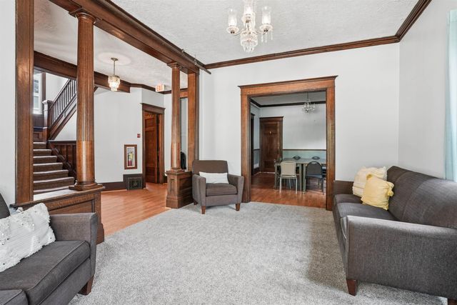 2410 College Street, Cedar Falls, IA 50613