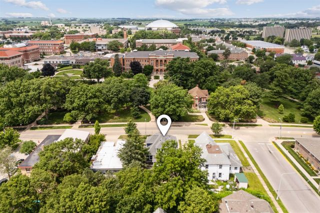 2410 College Street, Cedar Falls, IA 50613