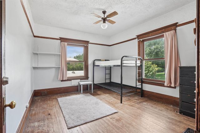 2410 College Street, Cedar Falls, IA 50613