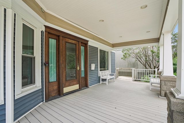 2410 College Street, Cedar Falls, IA 50613