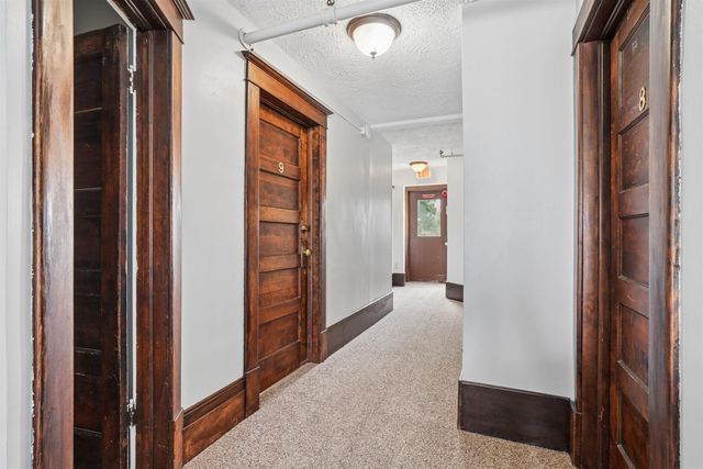 2410 College Street, Cedar Falls, IA 50613