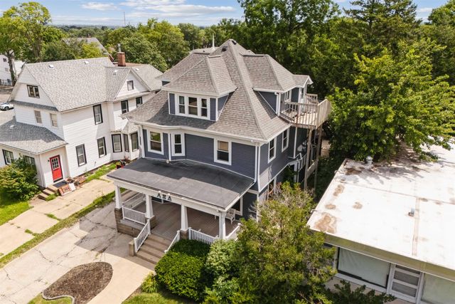 2410 College Street, Cedar Falls, IA 50613