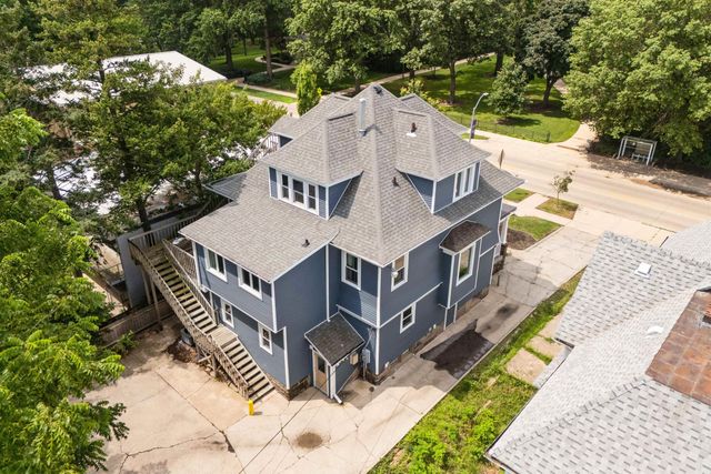 2410 College Street, Cedar Falls, IA 50613
