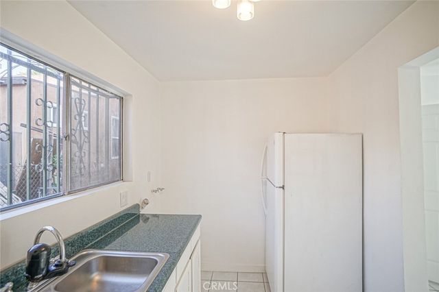 947 S Sunol Drive, Los Angeles, CA 90023