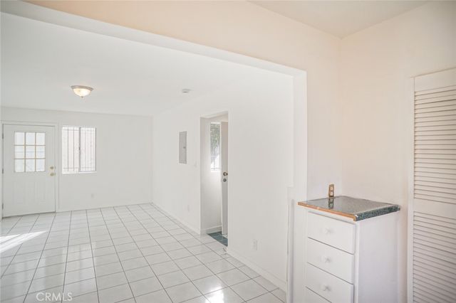947 S Sunol Drive, Los Angeles, CA 90023