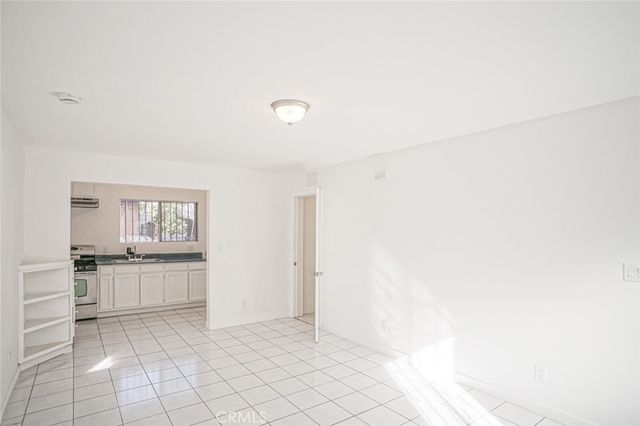 947 S Sunol Drive, Los Angeles, CA 90023