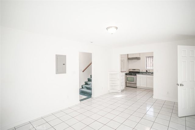 947 S Sunol Drive, Los Angeles, CA 90023