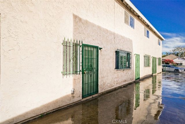 947 S Sunol Drive, Los Angeles, CA 90023