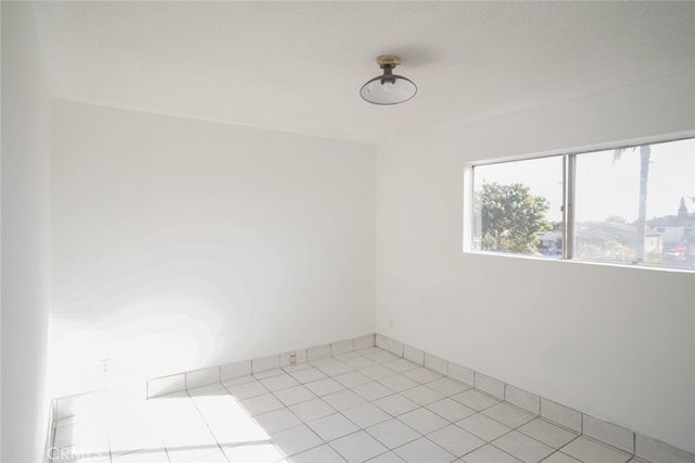 947 S Sunol Drive, Los Angeles, CA 90023