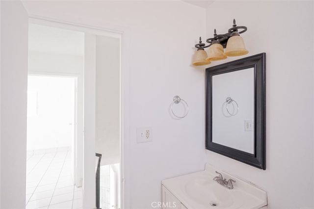 947 S Sunol Drive, Los Angeles, CA 90023