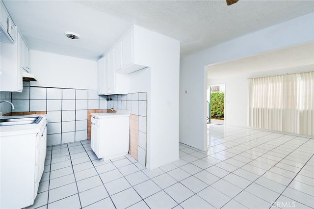 947 S Sunol Drive, Los Angeles, CA 90023
