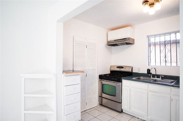 947 S Sunol Drive, Los Angeles, CA 90023