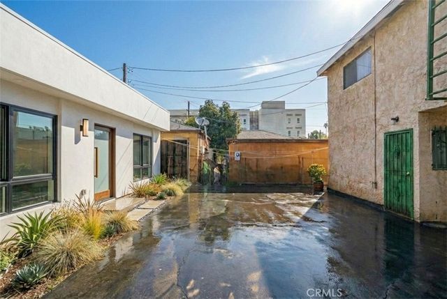 947 S Sunol Drive, Los Angeles, CA 90023