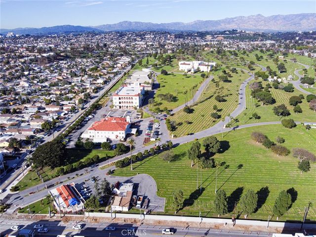 947 S Sunol Drive, Los Angeles, CA 90023