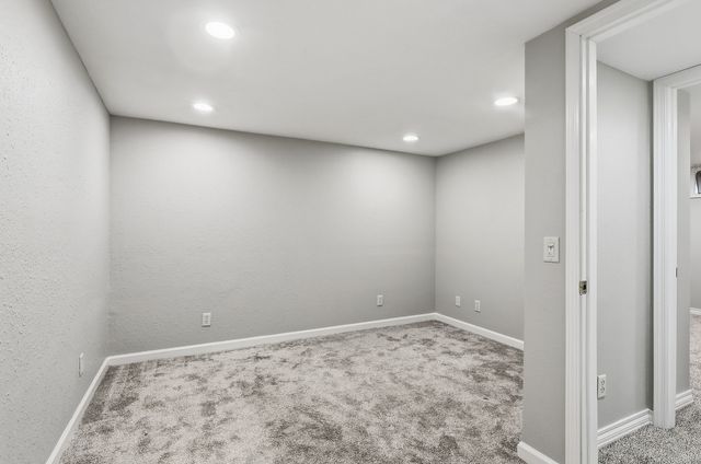 4308 Wittman Drive, Davenport, IA 52806