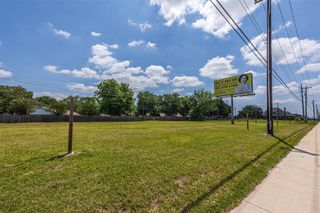 5905, 5909, 5913 Red Bluff Road, Pasadena, TX 77505