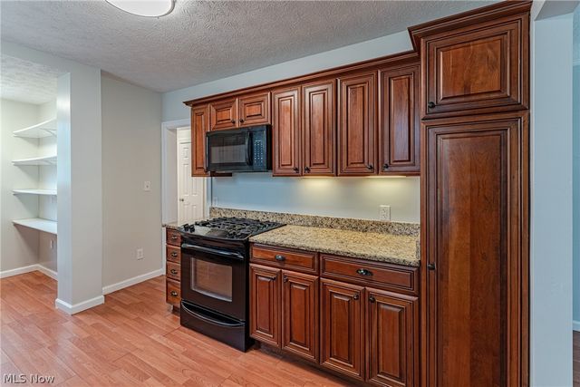 16724 Scottsdale Boulevard, Shaker Heights, OH 44120