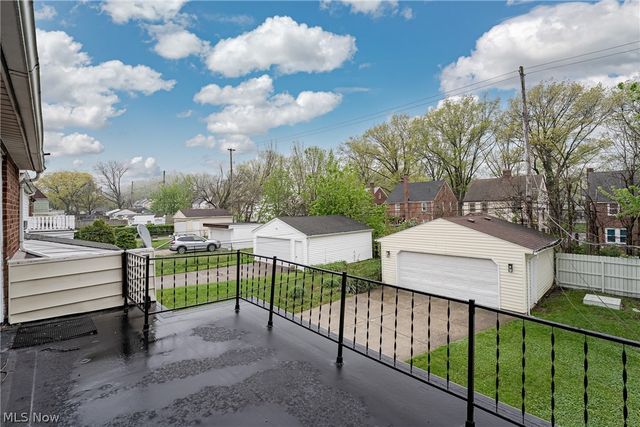16724 Scottsdale Boulevard, Shaker Heights, OH 44120
