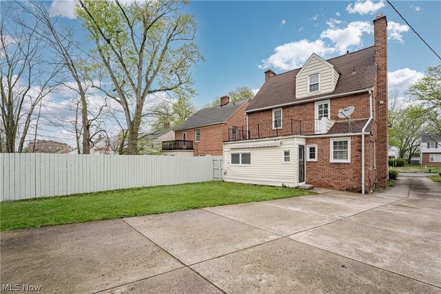16724 Scottsdale Boulevard, Shaker Heights, OH 44120