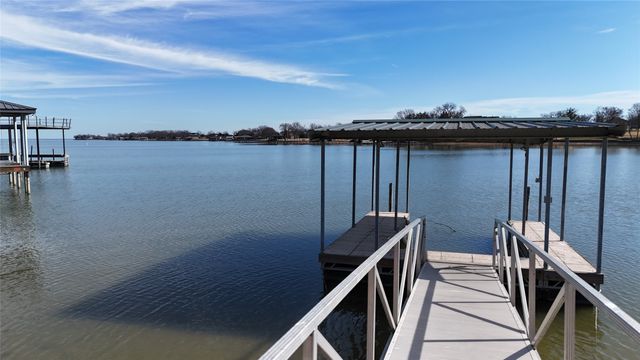 586 Clubhouse Drive, Corsicana, TX 75109