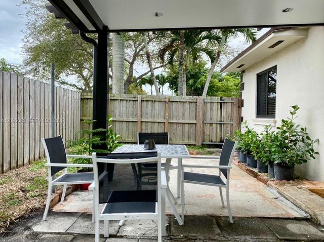 687 SW 113th Avenue,miami 687, Miami, FL 33174