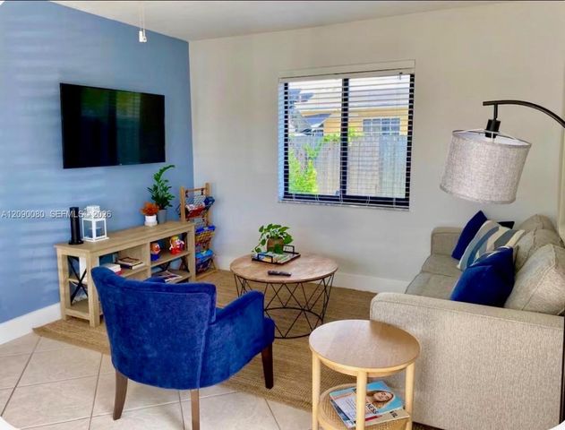 687 SW 113th Avenue,miami 687, Miami, FL 33174