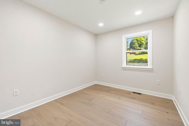 13132 MANOR DR, Mt Airy, MD 21771