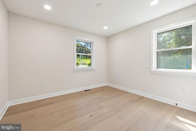 13132 MANOR DR, Mt Airy, MD 21771
