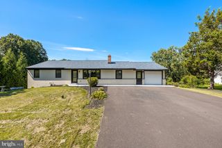 13132 MANOR DR, Mt Airy, MD 21771