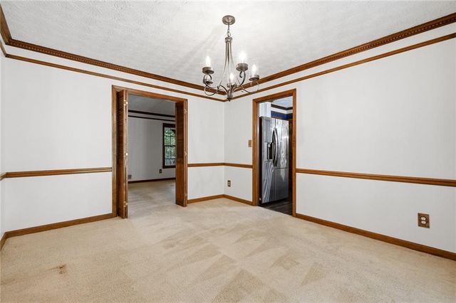 10870 Shallowford Road, Roswell, GA 30075