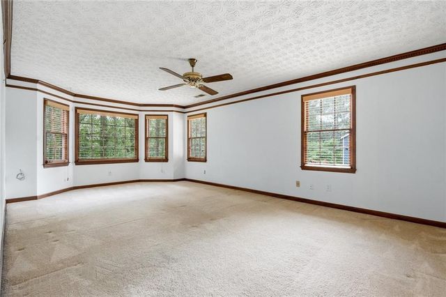 10870 Shallowford Road, Roswell, GA 30075