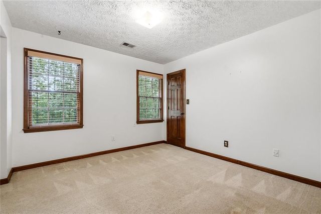 10870 Shallowford Road, Roswell, GA 30075