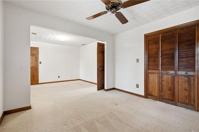 10870 Shallowford Road, Roswell, GA 30075