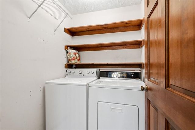 10870 Shallowford Road, Roswell, GA 30075
