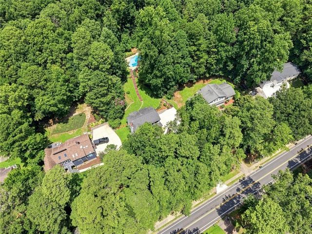 10870 Shallowford Road, Roswell, GA 30075