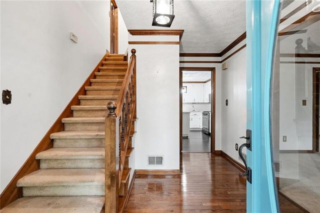 10870 Shallowford Road, Roswell, GA 30075