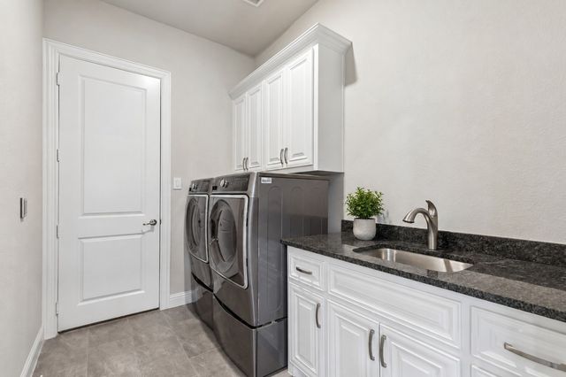 2232 Royal Crescent Drive N, Flower Mound, TX 75028