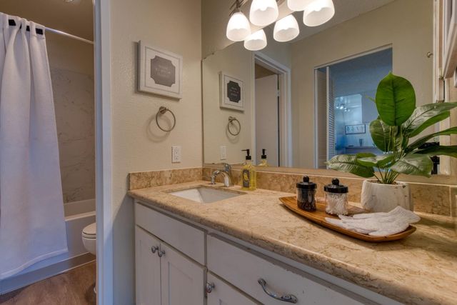 376 Imperial Way 315, Daly City, CA 94015
