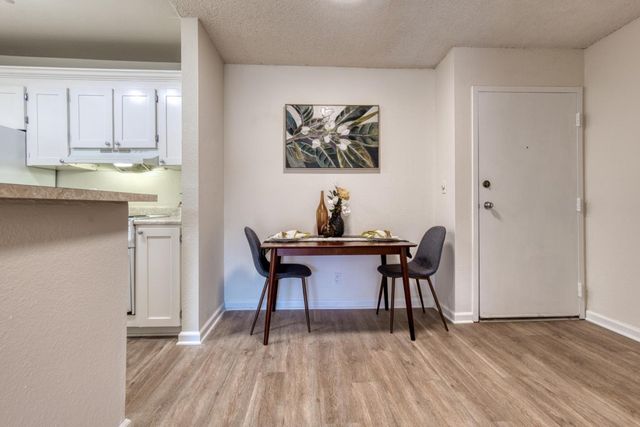 376 Imperial Way 315, Daly City, CA 94015