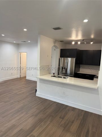 15069 SW 9th Way 0, Miami, FL 33194