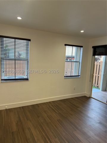 15069 SW 9th Way 0, Miami, FL 33194
