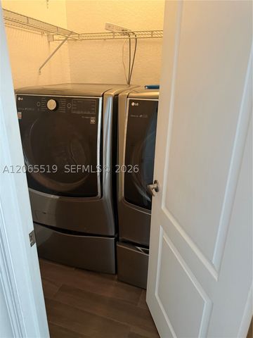 15069 SW 9th Way 0, Miami, FL 33194