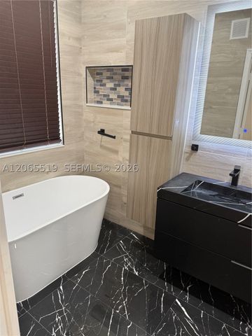 15069 SW 9th Way 0, Miami, FL 33194