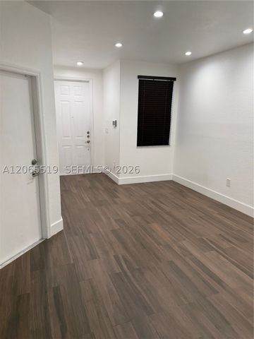 15069 SW 9th Way 0, Miami, FL 33194
