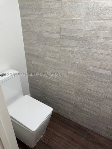 15069 SW 9th Way 0, Miami, FL 33194