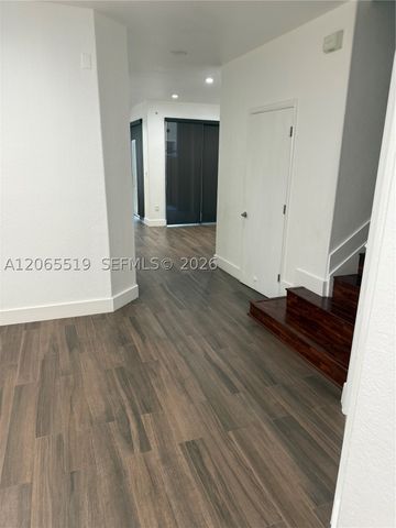 15069 SW 9th Way 0, Miami, FL 33194