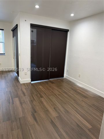 15069 SW 9th Way 0, Miami, FL 33194