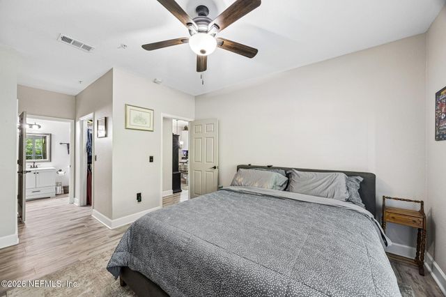 7800 POINT MEADOWS Drive 413, Jacksonville, FL 32256